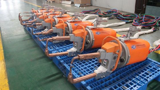 वायवीय 220v 80KVA पोर्टेबल स्पॉट वेल्डिंग मशीन, कास्ट डक्टिल स्पॉट वेल्डर