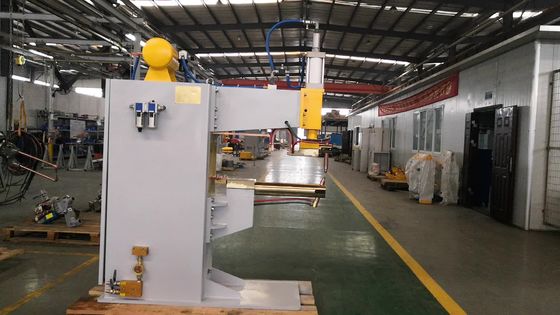 50HZ 3.5KN शीट धातु सीएनसी स्पॉट वेल्डिंग मशीन टेबल संचालित